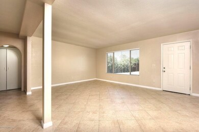 6815 E 12th Living