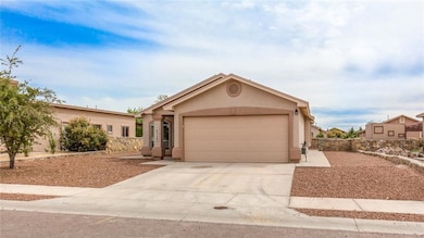 14320 Desert Cactus Dr, Horizon City, TX 79928 - photo 2