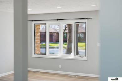 5520 Coyote Cir, Lincoln, NE 68516 - photo 7