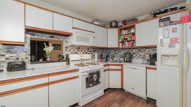 70 Shawnee Place unit 11D, Galloway, NJ 08205 - photo 7