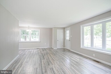 19 Hemsing Dr, Lumberton, NJ 08048 - photo 4
