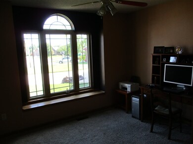 1069 N Old Trail Cir, Valley Center, KS 67147 - photo 6