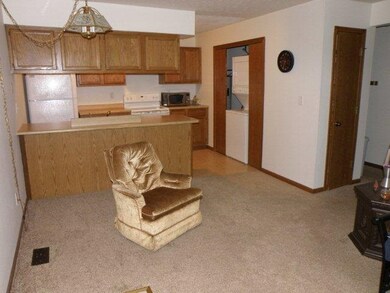 813 Clarinet Blvd E, Elkhart, IN 46516 - photo 6