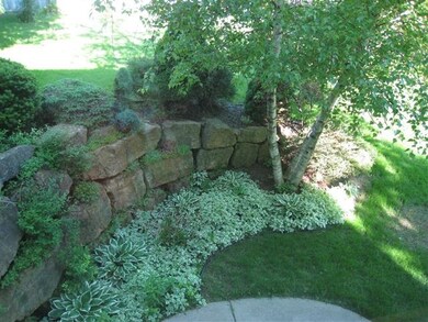 961 Autumn Woods Ln, Oregon, WI 53575 - photo 2