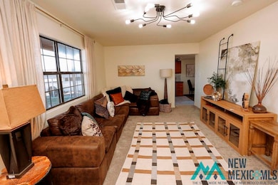 109 N 10th St, Carlsbad, NM 88220 - photo 4