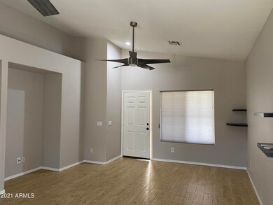 25222 N 40th Ln, Phoenix, AZ 85083 - photo 2