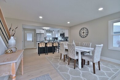 656 W Comstock Ave, Elmhurst, IL 60126 - photo 5