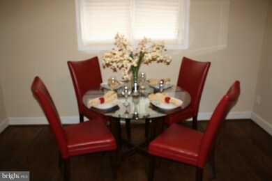 209 44th St NE, Washington, DC 20019 - photo 6