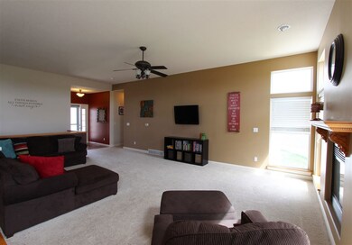 1408 Quail Ridge Rd, Cedar Falls, IA 50613 - photo 4