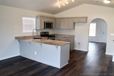 20325 E 42nd St S, Broken Arrow, OK 74014 - photo 4