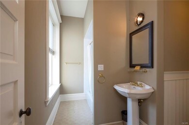 573 Easton Rd, Riegelsville, PA 18077 - photo 4