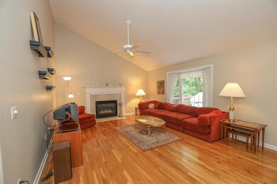 7 Castlegate Way unit U456, Nashua, NH 03063 - photo 5