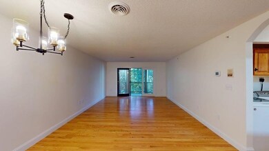 5 Bartemus Trail unit U202, Nashua, NH 03063 - photo 3