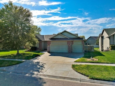 1339 S Summit Rd, Derby, KS 67037 - photo 2