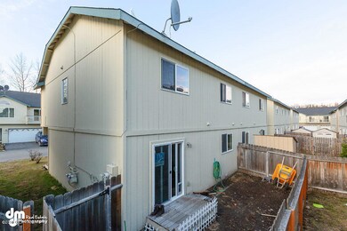 Exterior Back 20180501-DW-4189-SMALL