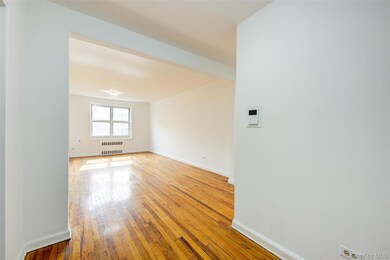 The Wilshire House unit 5K, Jackson Heights, NY 11372 - photo 4