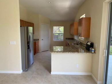 582 TARRA KITCHEN 2