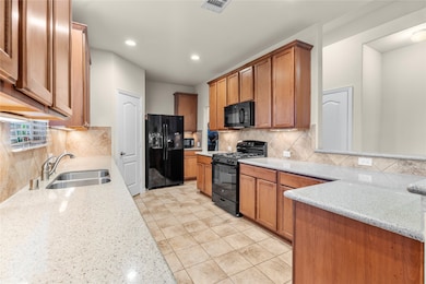 12725 Pirate Bend Dr, Texas City, TX 77568 - photo 7