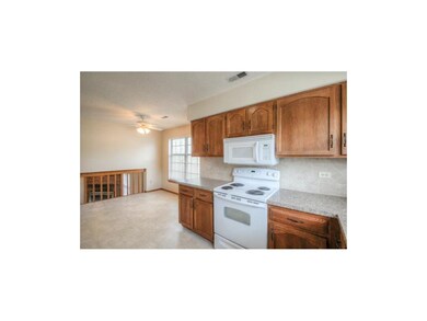 8860 Gallery St, Lenexa, KS 66215 - photo 5