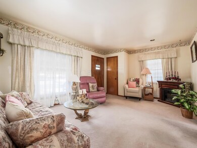 923 Josephine Ave, Columbus, OH 43204 - photo 3