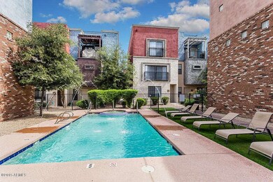 Community Pool & Spa