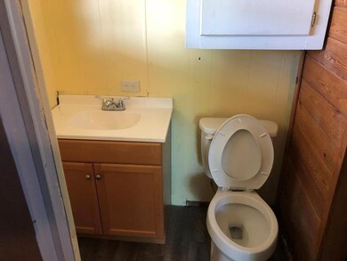 2105 Wardlaw Rd, McComb, MS 39648 - photo 3