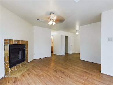 1221 April Bloom unit AB, College Station, TX 77840 - photo 5