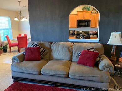 8913 S 257th East Place, Broken Arrow, OK 74014 - photo 4