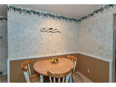 Eating area with custom wall treatment and recesse