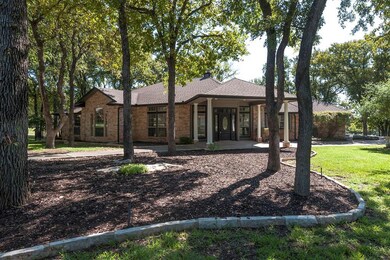 5400 Fairway Cir, Granbury, TX 76049 - photo 2