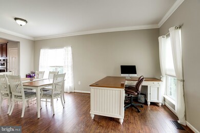 14369 Fallsmere Cir, Gainesville, VA 20155 - photo 5