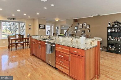 12225 Folkstone Dr, Herndon, VA 20171 - photo 5