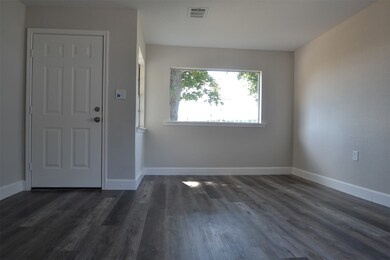 2421 Crittenden St, Houston, TX 77026 - photo 3