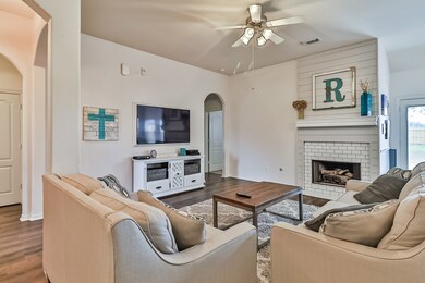 38311 E Sulphur Creek Dr, Magnolia, TX 77355 - photo 3