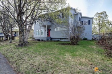 Exceptionally Large Downtown Duplex
