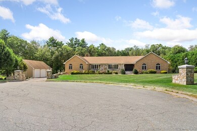 3 Esty Rd, Mendon, MA 01756 - photo 2