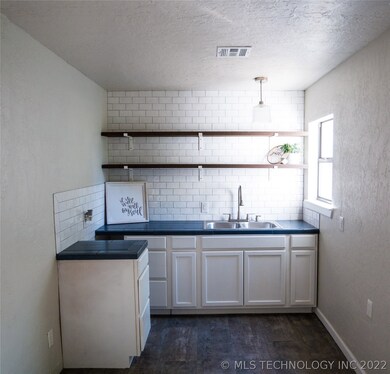 1306 Fairview Ave, McAlester, OK 74501 - photo 6