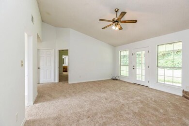 07_5418HollowOakLn_2012_FlexMLS800x600_8