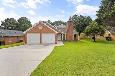 1891 Riverchase Cir NE, Conyers, GA 30013 - photo 2