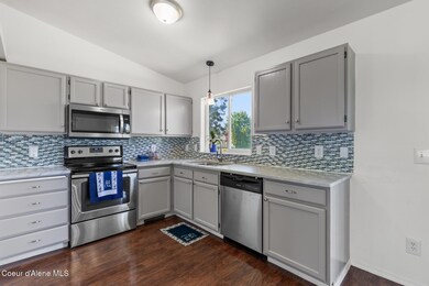 1705NSummerRoseSt-17