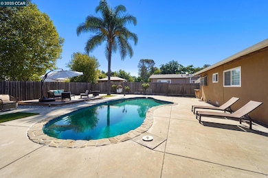 4317 Cowell Rd, Concord, CA 94518 - photo 2