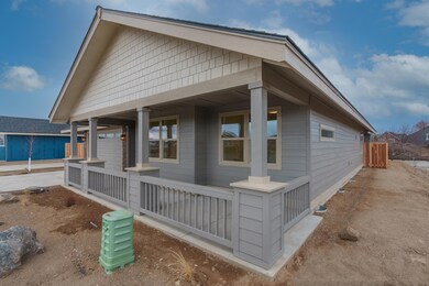 2574 NW 23rd Lp Redmond MLS by Explore M
