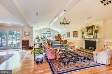 7302 Admiral Dr, Alexandria, VA 22307 - photo 5