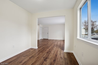 17 Norwich Place unit 317, Somerset, NJ 08873 - photo 7