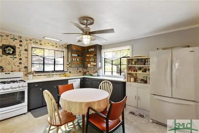 525 Atkinson Ave, Savannah, GA 31404 - photo 6