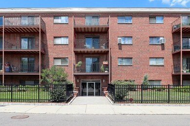 26 Waverly St unit 309, Brighton, MA 02135 - photo 2