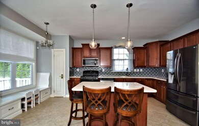 228 Providence Ln, Lansdale, PA 19446 - photo 4