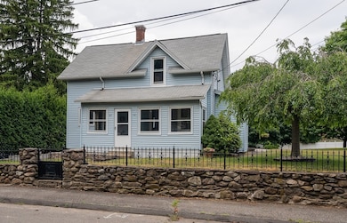 27 Stebbins St, Ludlow, MA 01056 - photo 4