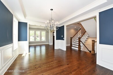 749 S Berkley Ave, Elmhurst, IL 60126 - photo 3