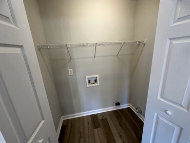 121 Oakdale St, Shelbyville, TN 37160 - photo 4